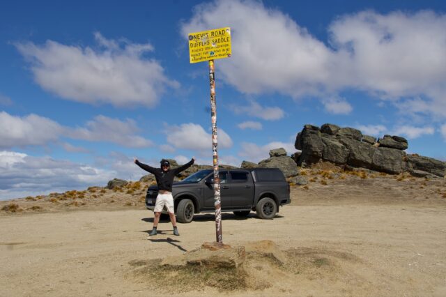 it was windy and absolutely epic!! We took the ute up to Duffers Saddle on the Nevis Road the highest public road pass in New Zealand. It’s raw, rugged high-country terrain up here, and 4WD is recommended.

The views from the top are next-level: endless rolling ranges, deep valleys carved by ancient rivers, and that vast, wide-open @centralotagonz sky that makes you feel tiny.

#tasmantravels #ford #road #mountain #fordranger #ute #4wd #mountainpass #newzealand