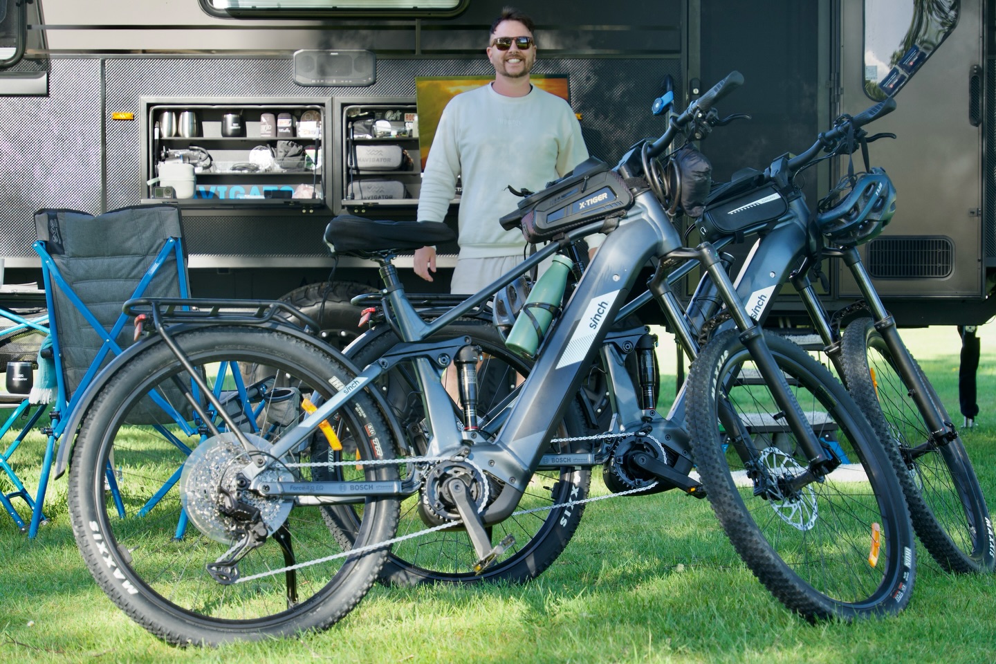 We’ve had our @sinchbikes Force 4 EQ’s for a wee while now, and they are absolute weapons!! Super smooth! Super swift and we feel totally safe on them! Can’t wait to get out on more tracks!!

#tasmantravels #ItsASinch #Force #FreedomToExplore #ExpandYourPlayground #ebike
#supportlocal #nzdesigned #germanengineered #FeelTheFlow #boschebikes #eMTB
#TheSmartSystem #expandyourplayground