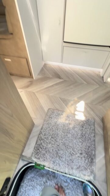 Sorry, not sorry. We know, we know, we’ll stop when we build, I mean see, haha, a better looking van! 😆👌 #australis #caravaninterior #caravanlife