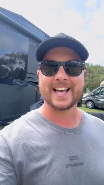 Have the best stay at @spencerbeachtop10 @christchurchnz waiting for the folks to arrive! 

#tasmantravels #top10holidayparks #newzealand #travel #love