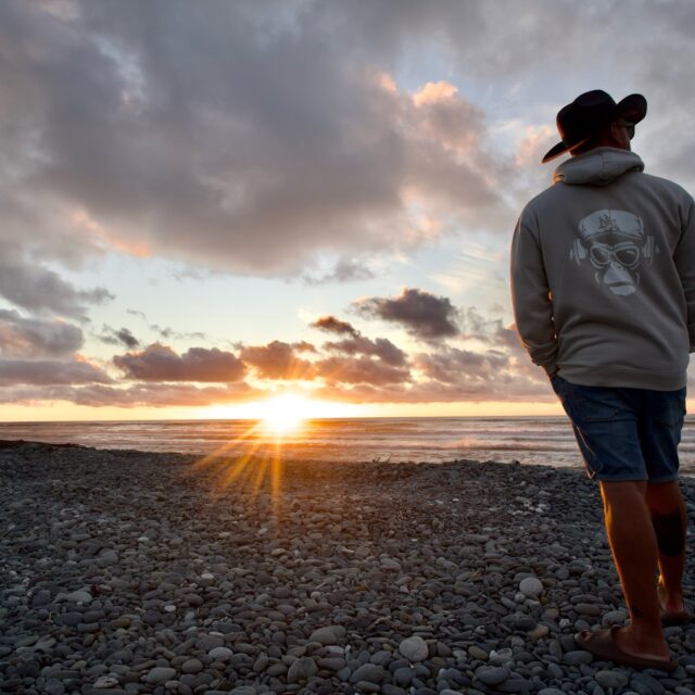 We recently stayed at @top10greymouth us in our @australiscaravansnz and the folks parked up beside us in their @soel_outdoors hire motorhome.
You’re literally a one-minute walk to the beach. Step out of the park and you’re on the pebbles and sand, listening to that wild @westcoastnewzealand surf roll in!!!
The facilities genuinely impressed us and it’s an easy run into Māwhera @greymouthnz for supplies, coffee or dinner, and it makes a brilliant base for exploring up to Pancake Rocks and Blowholes. Close to everything, but still peaceful.
#tasmantravels #newzealand #top10 #greymouth #travel