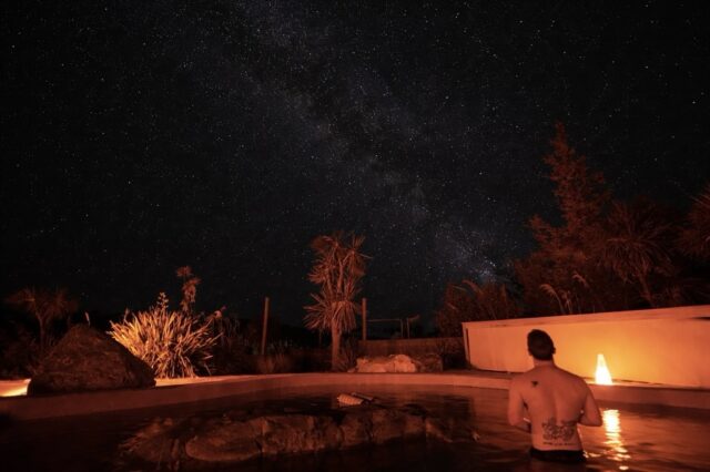 @purenewzealand only star gazing & hot pools tour @tekaposprings @laketekaponz @nz_mackenzie
Photos do not do this magical experience justice.
Take it, live it, book it. Use code: TASMANTRAVELS for money off your Soak & Stars Premium ticket.
You’ll be lost in the stars. ✨
#nightskyphotography #starynight #stargazing #nightphotography