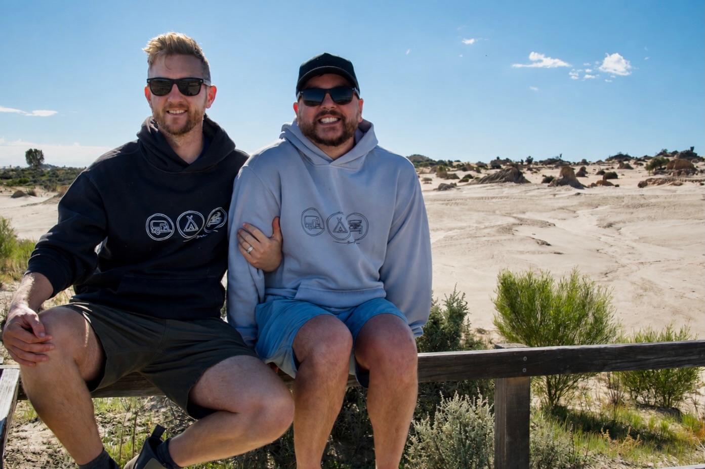 G’day mates! 🇦🇺 🤭 We’re having the best time! It’s so nice to be back in another place we call home, @australia
Quick update! We today, quite spontaneously left @cooberpedysa for greener @southaustralia vibes! Miss the desert already, but we’re on a time limit before we head back to Melbourne for a hui then fly back to New Zealand for another new chapter 🤫
So! We’re going to hit the @clarevalleysa and @mybarossa Valleys!! Ooooo the Wine!!!! 🍷 Then for about the millionth time, let’s get back on the @visitgreatoceanroad 🌊
It’s been so nice to meet those of you who we have, thanks so much for following along! Be sure to keep on hooting when you spot us in that @navigatorgearau van!! 💙